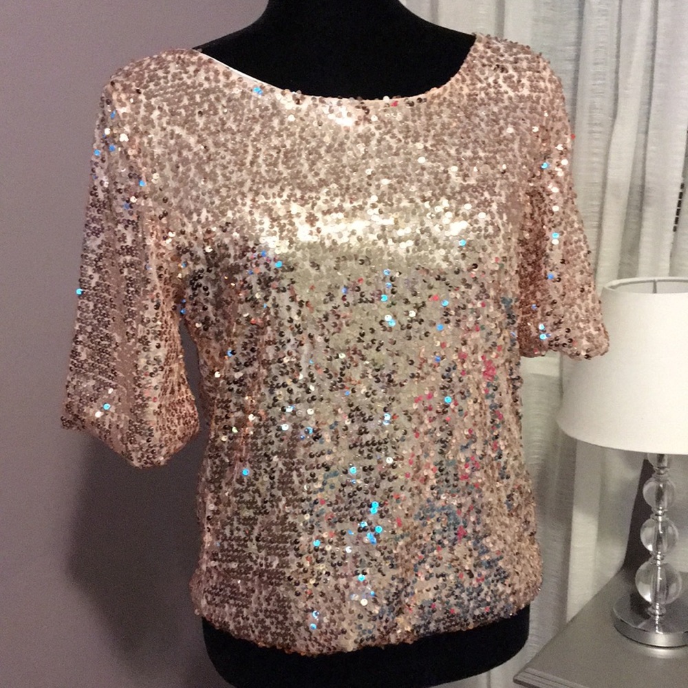 Peach sequined crew